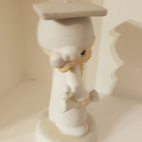 PRECIOUS MOMENTS "THE LORD BLESS YOU AND KEEP YOU” Porcelaine Figurine *1980 NEW - Picture 5 of 9